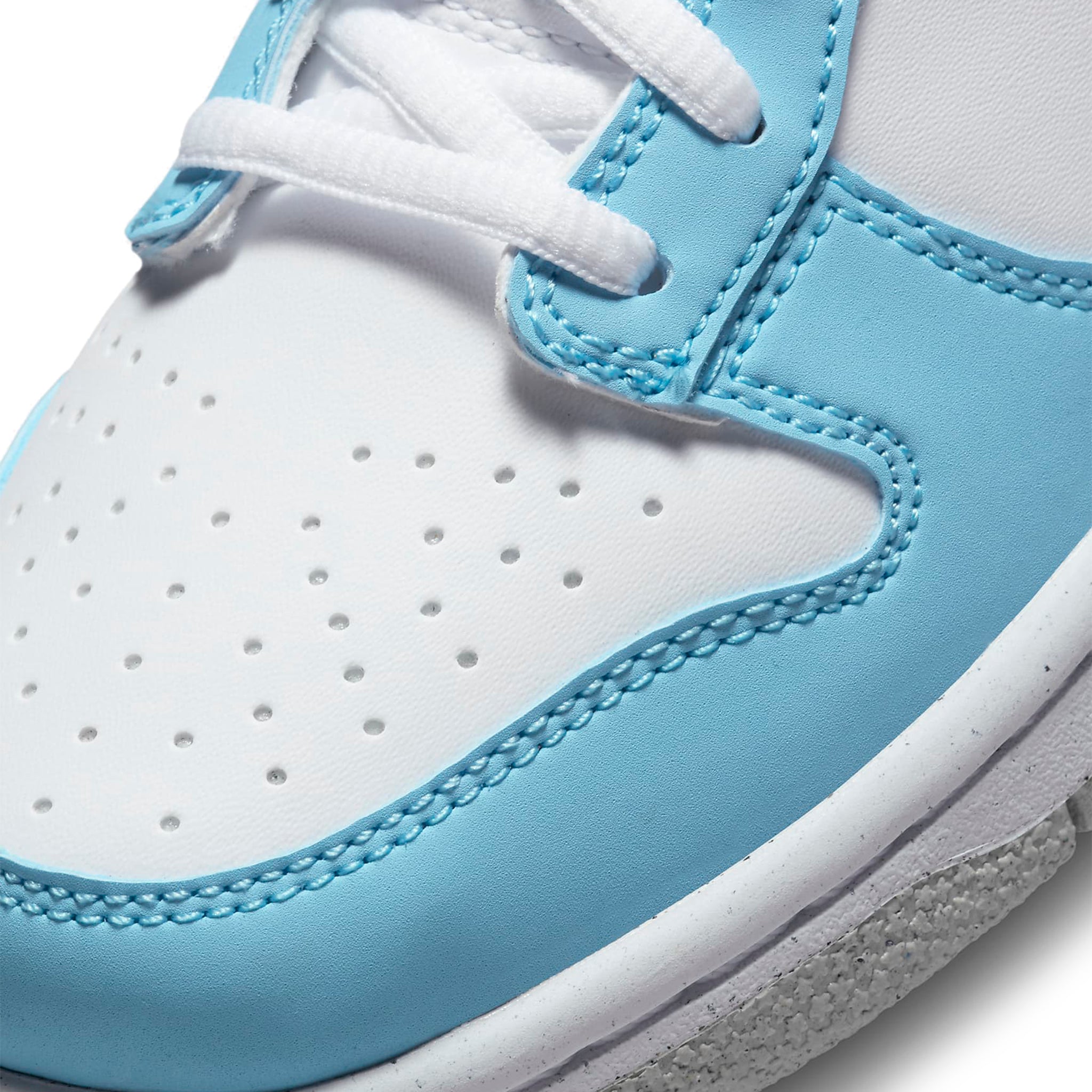 Toe box view of Nike Dunk Low Next Nature Homer Simpson (GS) DX3382-400